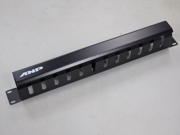 黑色線槽型理線架1U