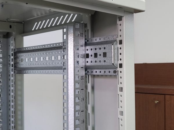 落地型框架組 600 600 22U 網路機櫃