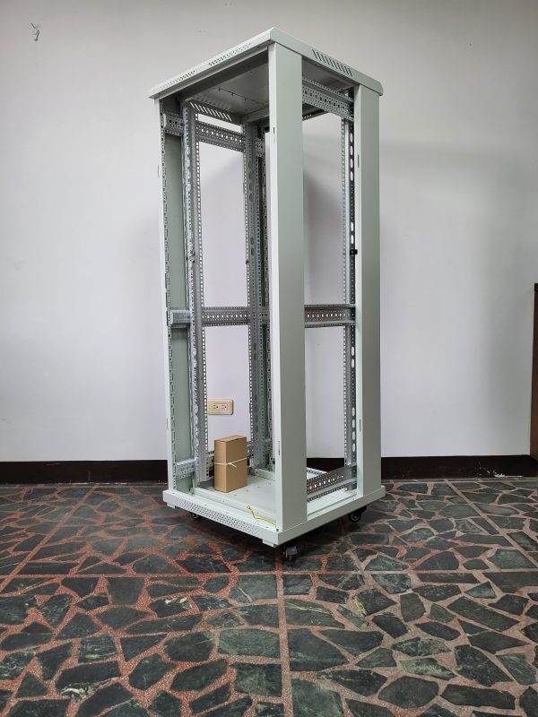 落地型框架組 600 600 32U 網路機櫃