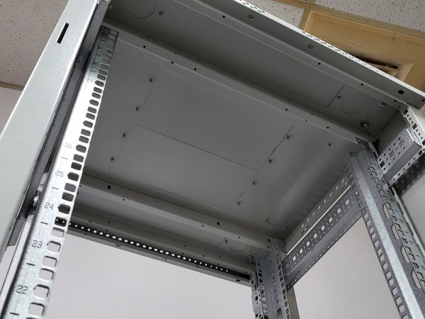 落地型框架組 600 600 32U 網路機櫃