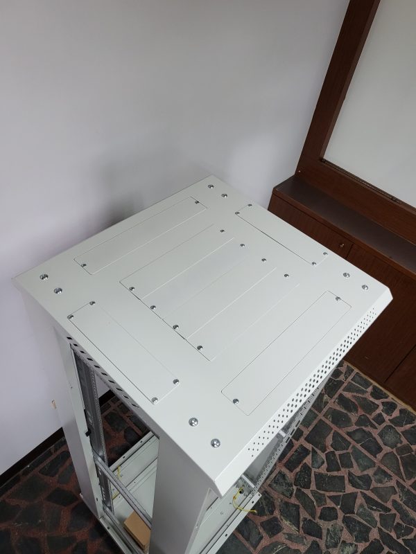 落地型框架組 600 600 32U 網路機櫃